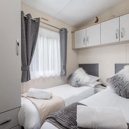 Holiday home Mallard - Stunning With Hot Tub