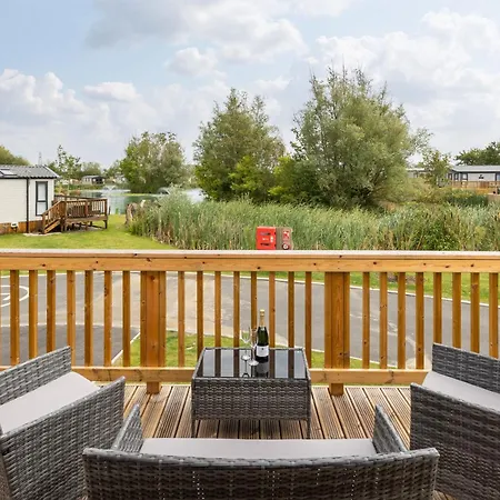 Holiday home Mallard - Stunning With Hot Tub